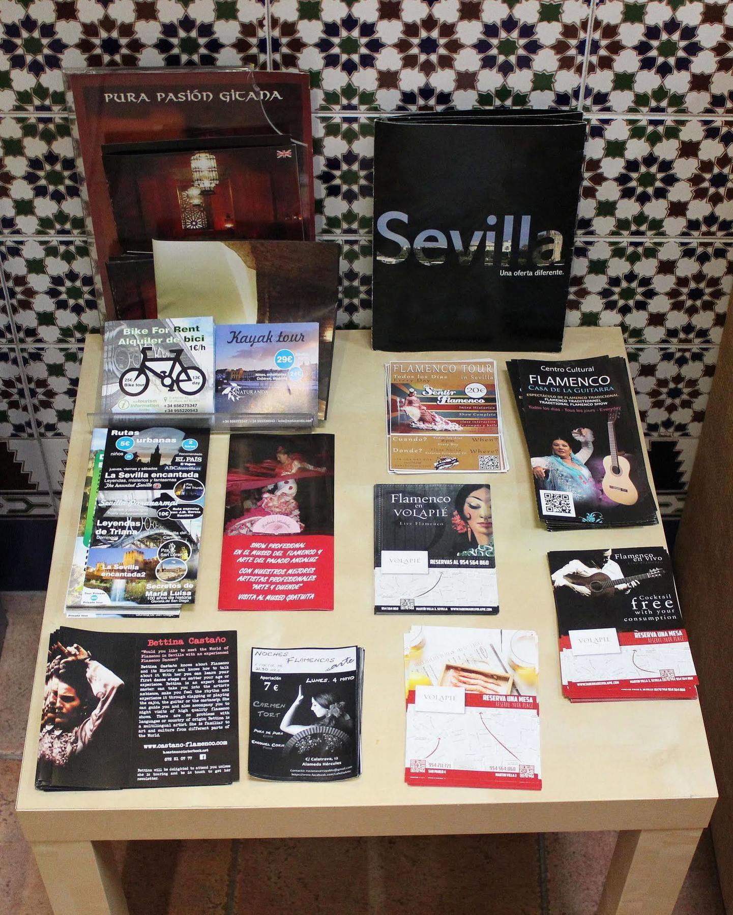 Pension Lisdos Sevilla Bagian luar foto
