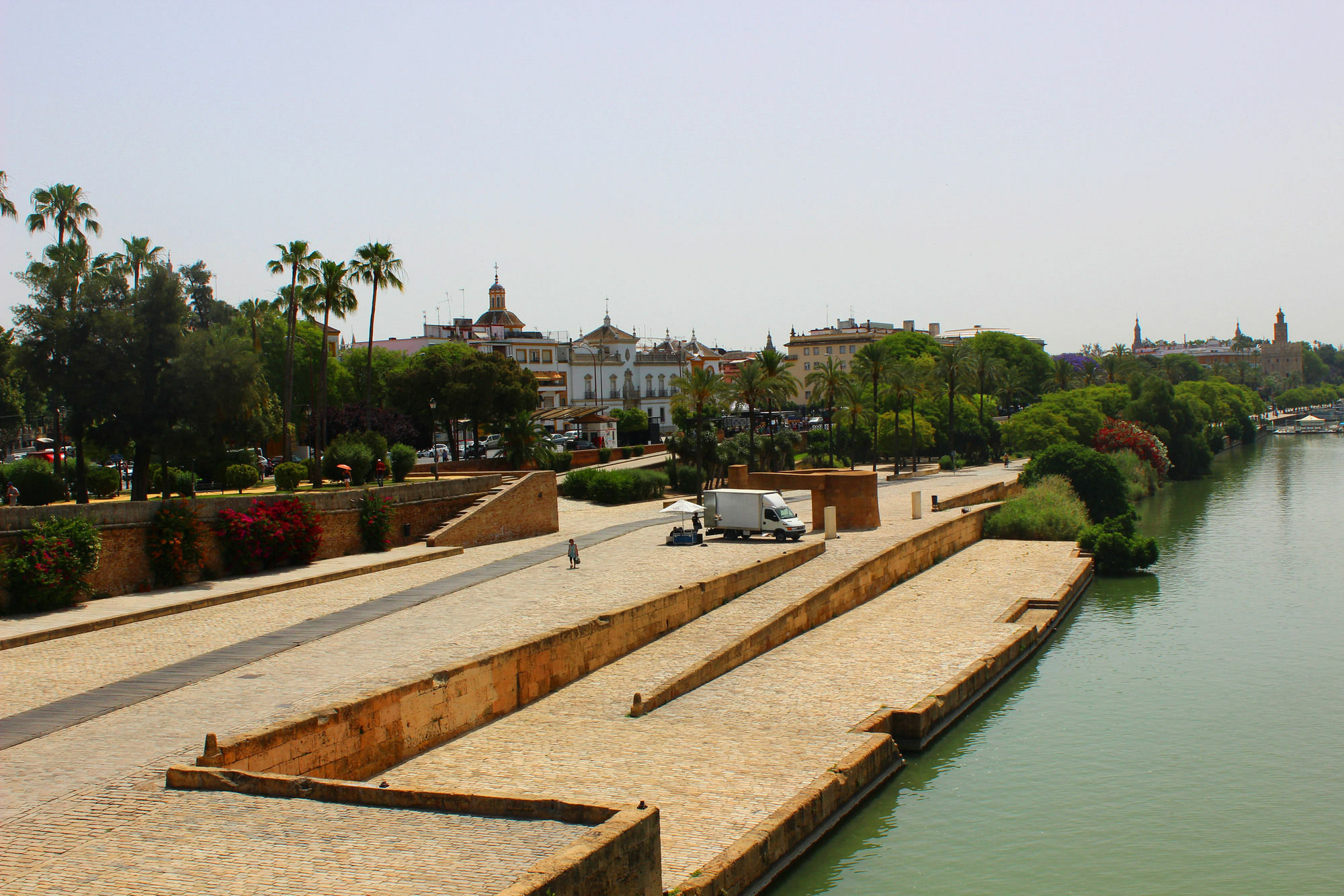 Pension Lisdos Sevilla Bagian luar foto