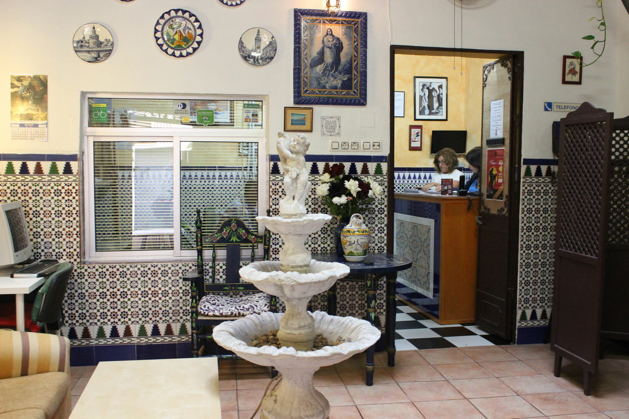 Pension Lisdos Sevilla Bagian luar foto